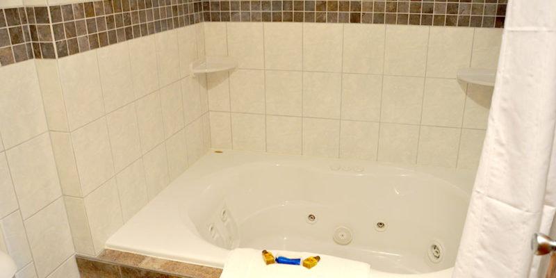 Shepherd Mountain Inn Jacuzzi Suite